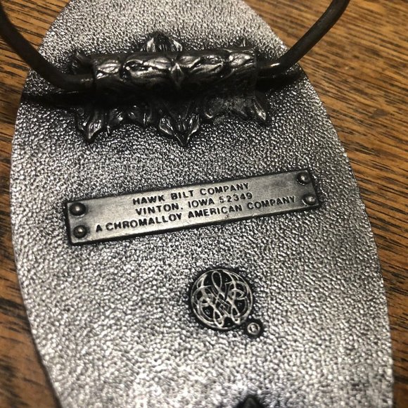 Vintage Lot of 2 Belt Buckles Quaker State and Hawk Bilt - Picture 6 of 8